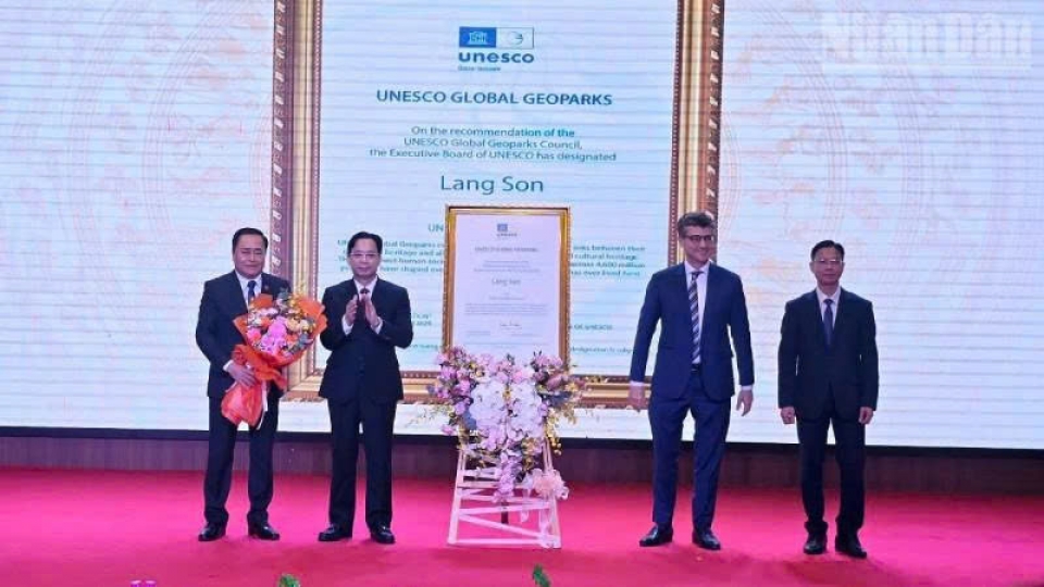 Lang Son Geopark receives UNESCO title